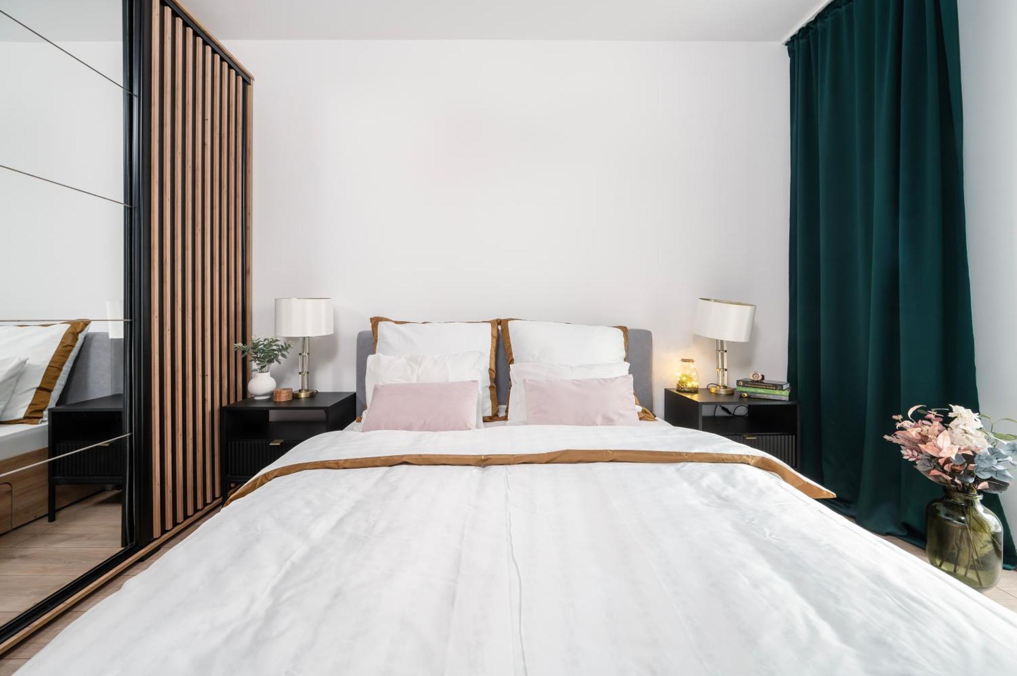 Manufaktura Residence - Apartamenty Prestiz Z Garazem Podziemnym I Dwoma Lazienkami 罗兹 外观 照片