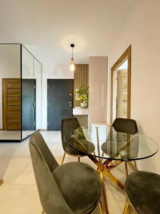 Manufaktura Residence - Apartamenty Prestiz Z Garazem Podziemnym I Dwoma Lazienkami 罗兹 外观 照片