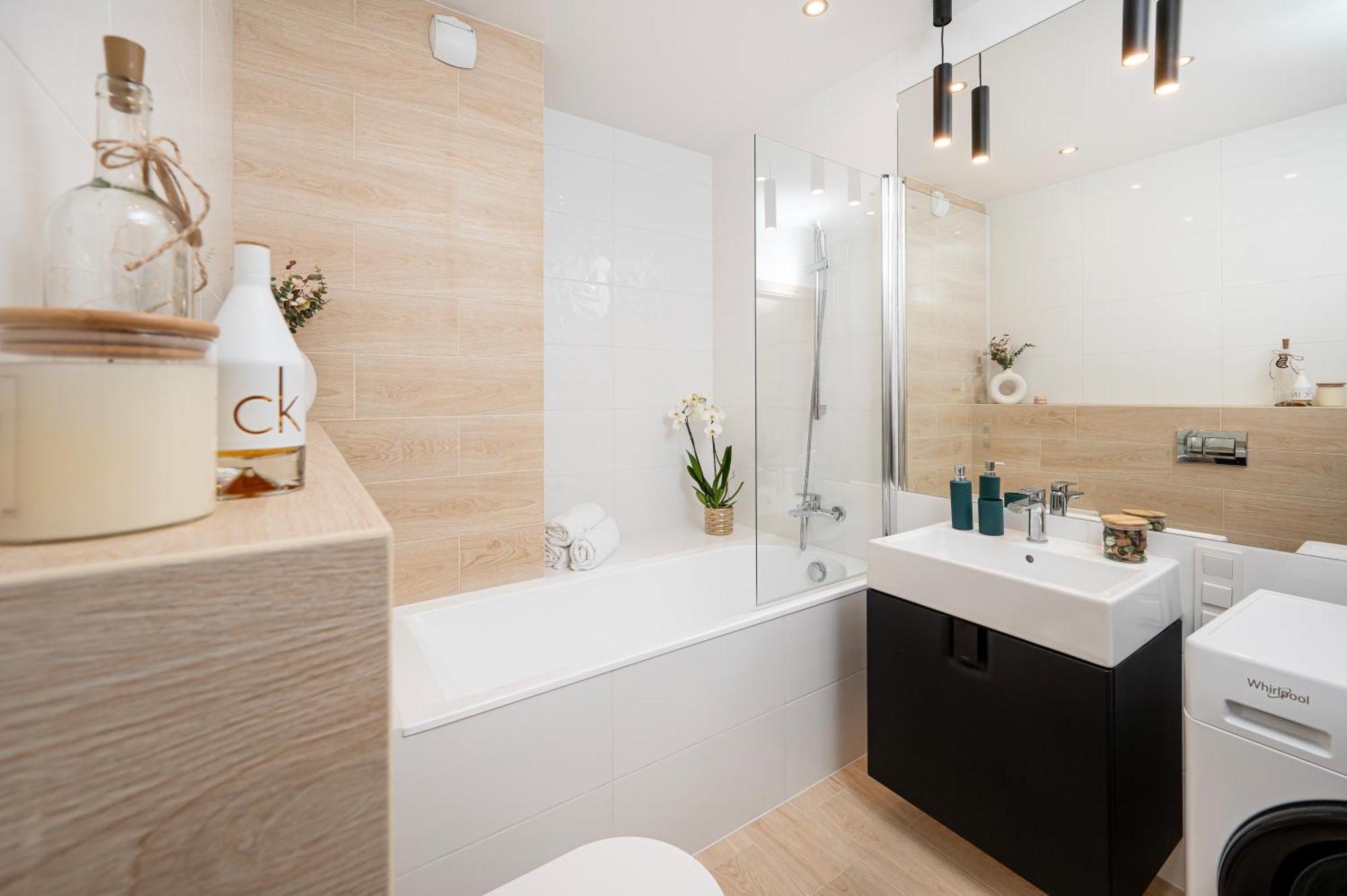 Manufaktura Residence - Apartamenty Prestiz Z Garazem Podziemnym I Dwoma Lazienkami 罗兹 外观 照片