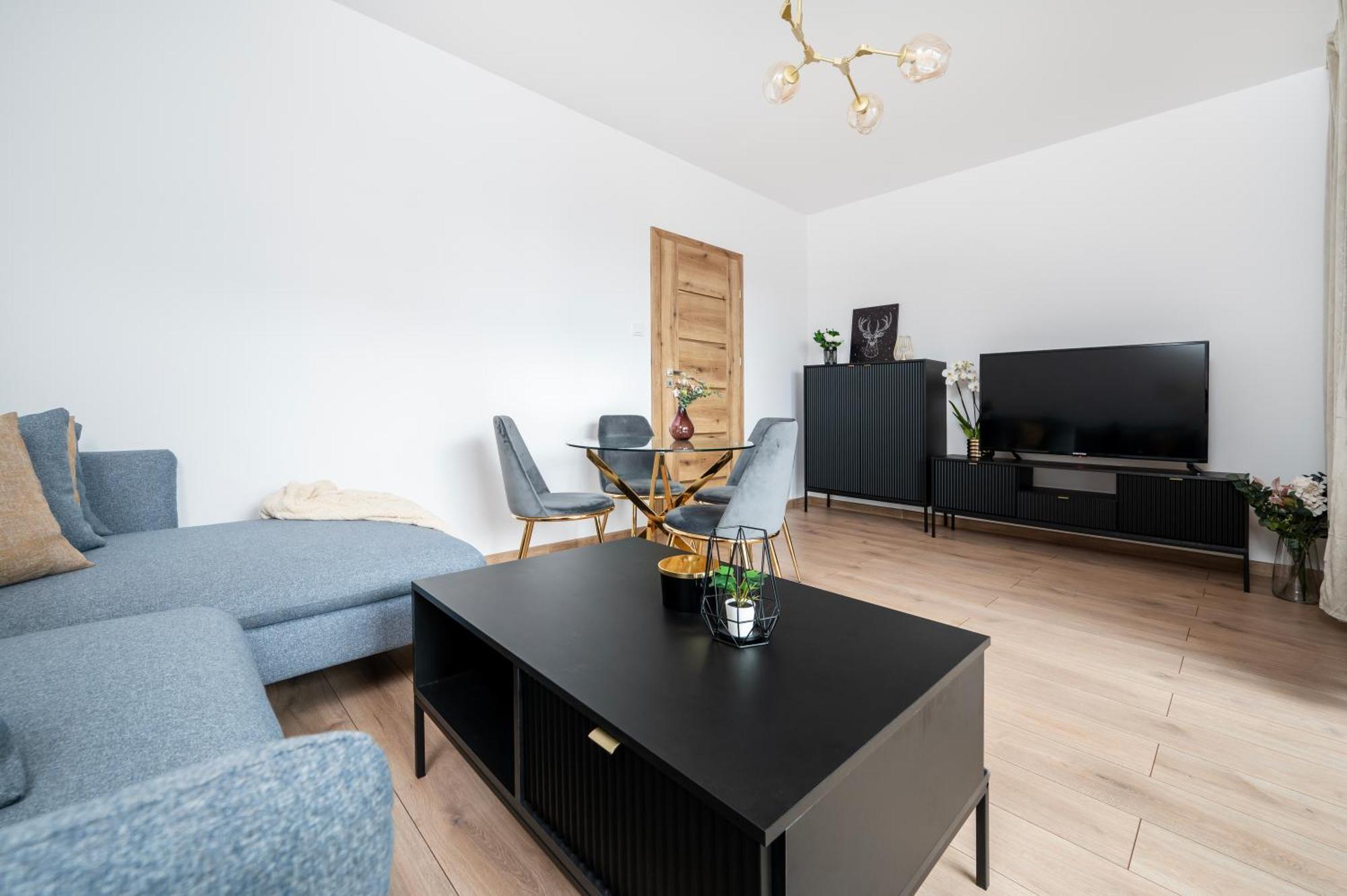 Manufaktura Residence - Apartamenty Prestiz Z Garazem Podziemnym I Dwoma Lazienkami 罗兹 外观 照片